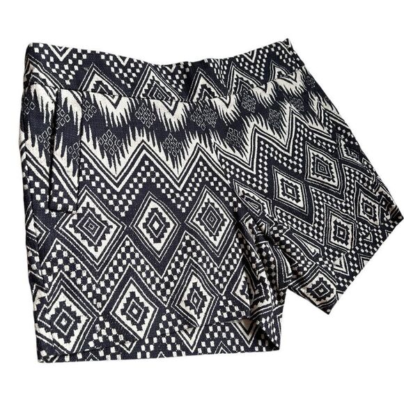 J.CREW Factory Women's Black Cream Chevron Ikat Print Cotton Short Shorts Sz 6 - Picture 2 of 6